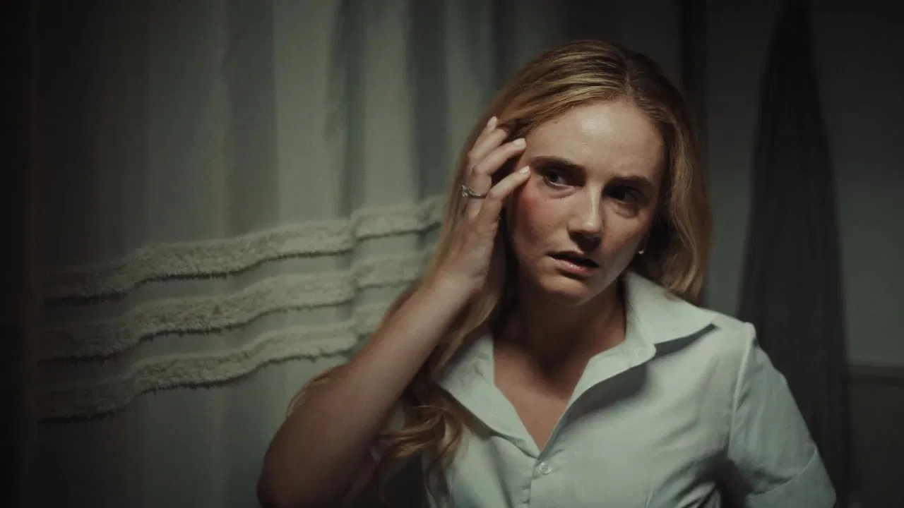 Stairs Movie Screenshot 4